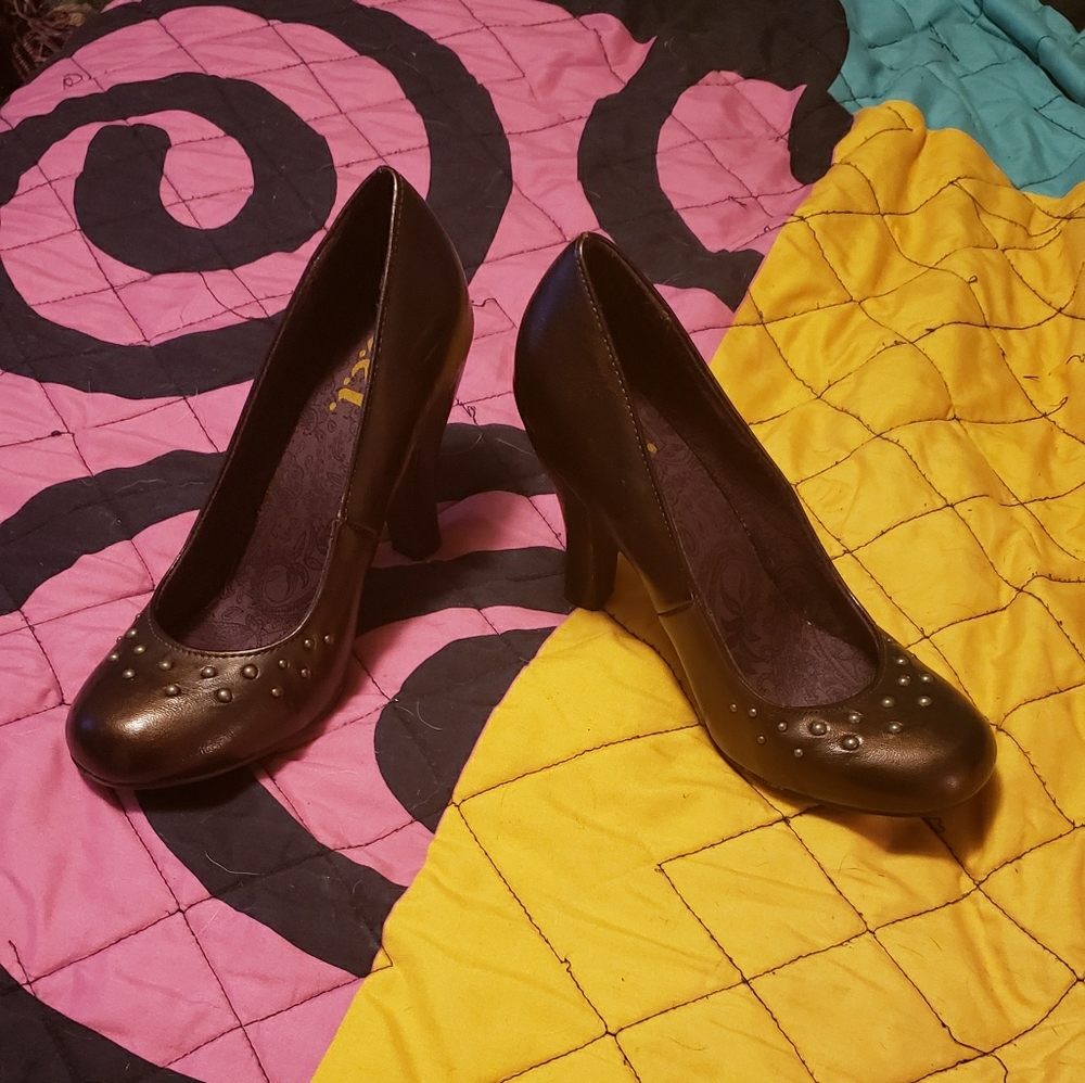 L.E.I. Brown Faux Leather Heels Sz 7